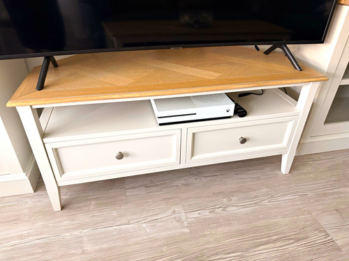 Greenwich ivory wood tv - greenwich,